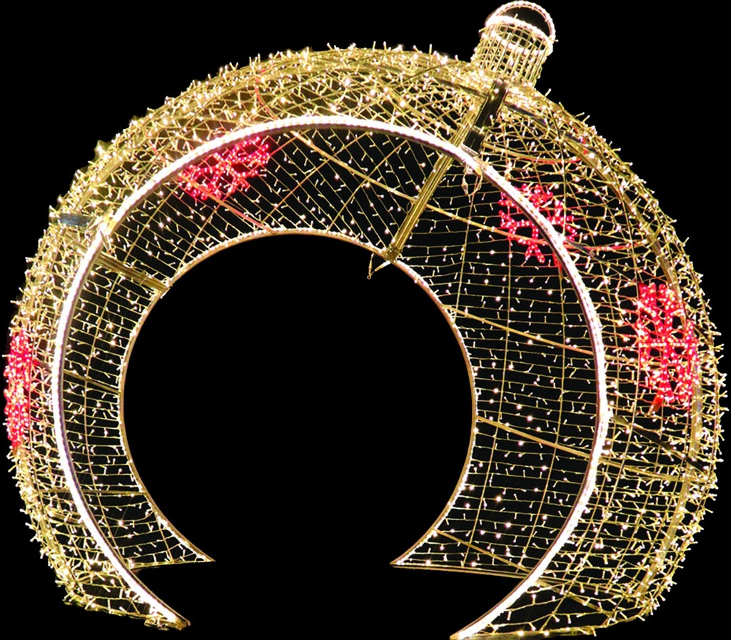 2.7m x 2.5m Giant Illuminated Walk-through Bauble